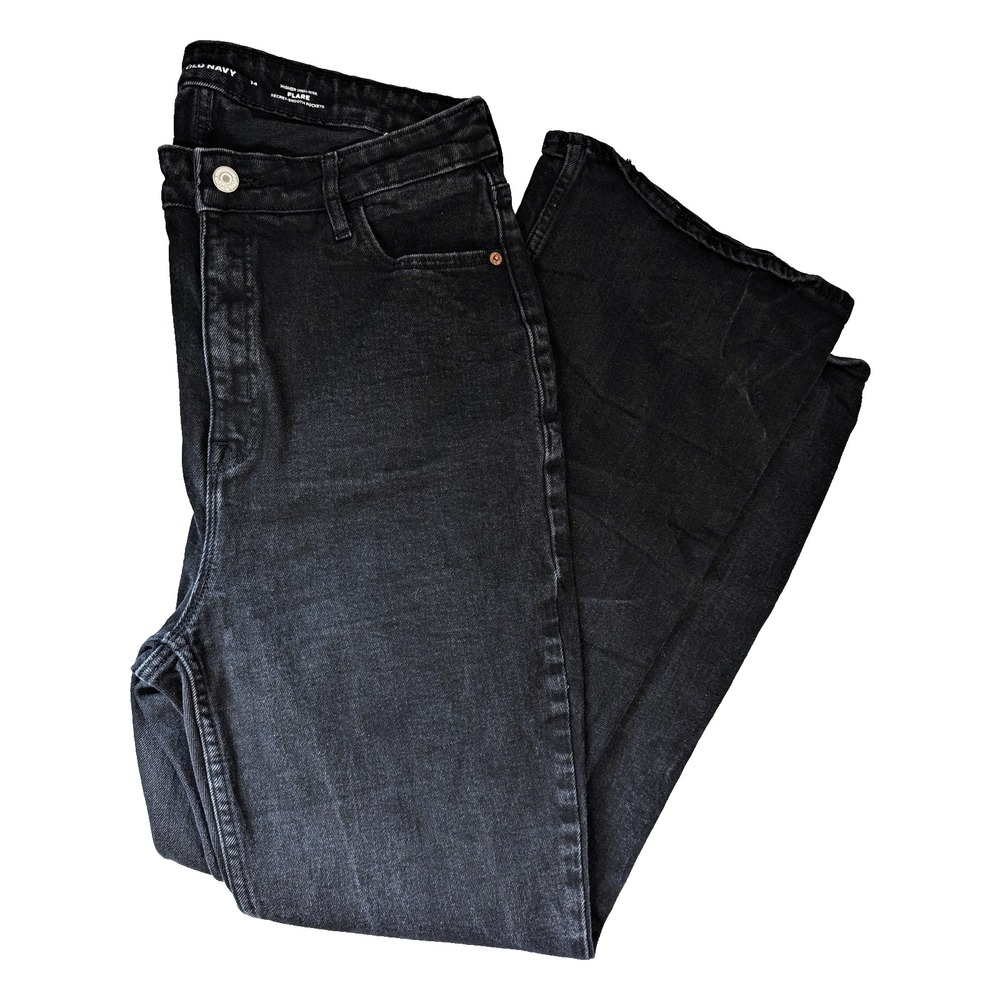 Old navy higher high rise flare secret smooth pocket Size 14 black 32x29